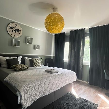Daheim In Essen Apartment ภายนอก รูปภาพ