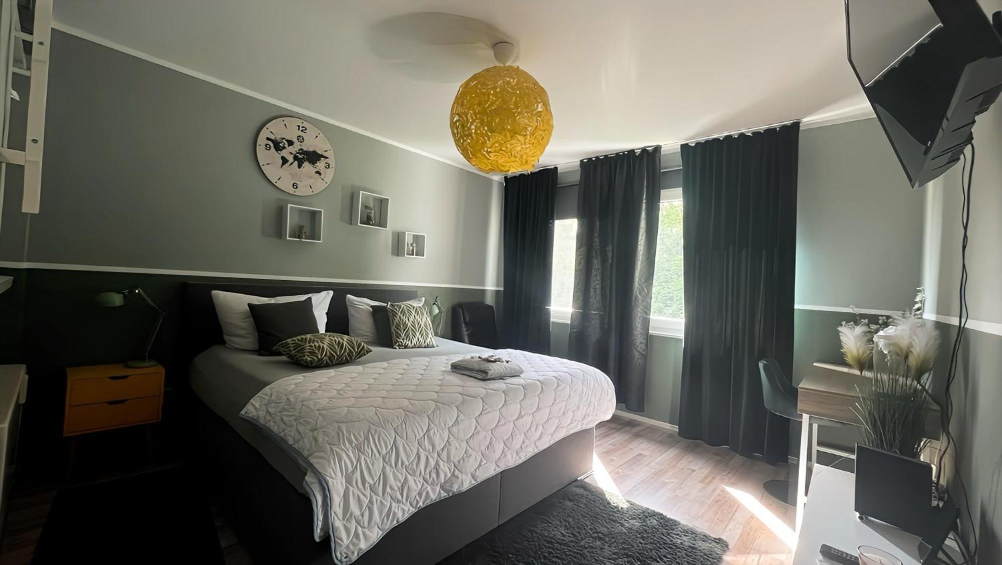 Daheim In Essen Apartment ภายนอก รูปภาพ